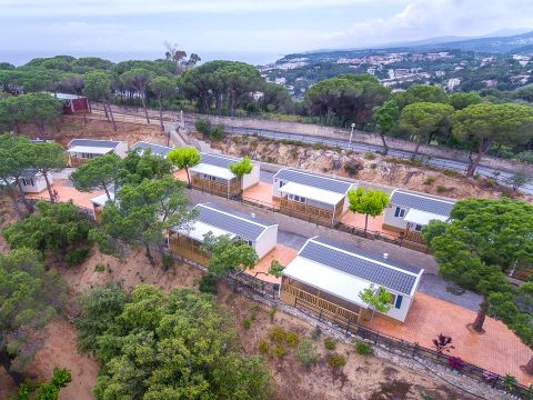 MOBILHOME 6 personnes - 6pax 3 chambres TV + AC + BBQ +Parking