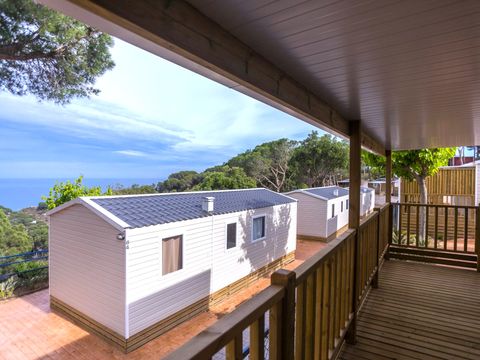 MOBILHOME 6 personnes - 6pax 3 chambres TV + AC + BBQ +Parking