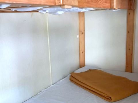 MOBILHOME 6 personnes - 6pax 3 chambres TV + AC + BBQ +Parking