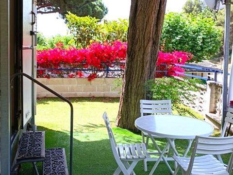 MOBILHOME 6 personnes - 6pax 3 chambres TV + AC + BBQ +Parking