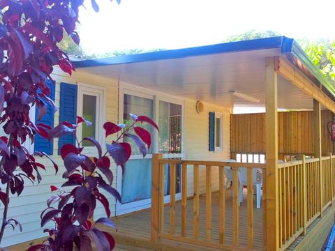 MOBILHOME 6 personnes - 6pax 3 chambres TV + AC + BBQ +Parking