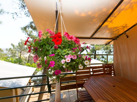 TENTE TOILE ET BOIS 5 personnes - VICTORIA