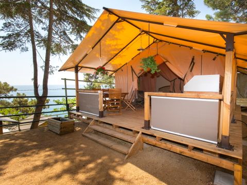 Tente en toile et en bois 5 personnes - VICTORIA