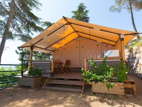 Tente en toile et en bois 5 personnes - VICTORIA