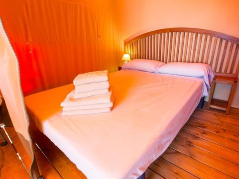 Tente en toile et en bois 5 personnes - KENYA