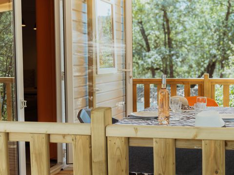 MOBILHOME 2 personnes - CAHUTE - 1 chambre télévision climatisé - Modèle 2024