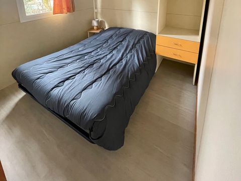 Chalet 4 personnes - Peuplier Standard 26m² - 2 chambres - Terrasse couverte 10m² - Clim - TV