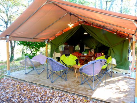 Tente 5 personnes - Safari Acacia Standard 23m² - Sans sanitaires - 2 chambres - Terrasse couverte 12m²
