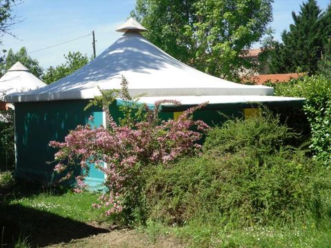 Bungalow toilé 5 personnes - Cerisier Standard 25m² - 2 chambres - Terrasse couverte 10m²
