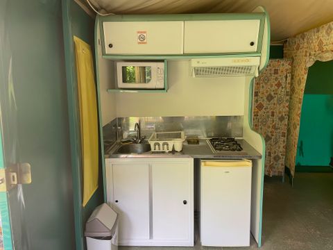 Bungalow toilé 5 personnes - Cerisier Standard 25m² - 2 chambres - Terrasse couverte 10m²