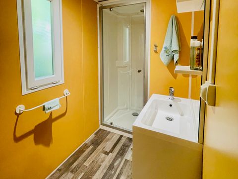 MOBILHOME 4 personnes - Chêne Confort 30m² - 2 chambres + Terrasse couverte 14m² 4 pers.