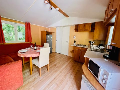 Mobilhome 4 personnes - Chêne Confort 30m² - 2 chambres - Terrasse couverte 14m²