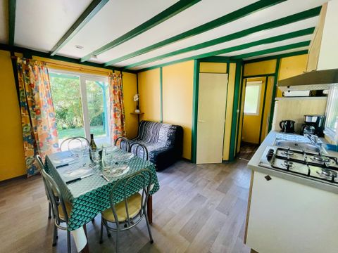 CHALET 6 personnes - Chalet Epicea Confort 32m² - 3 chambres - Terrasse couverte 15m² 6 pers. 