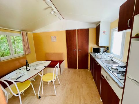 Mobilhome 4 personnes - Frêne Confort 23m² - 2 chambres - Terrasse couverte 4m²