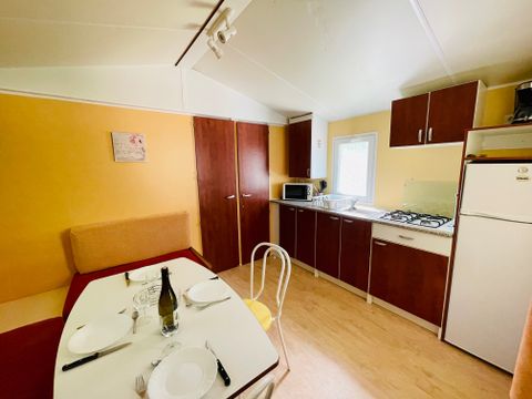 Mobilhome 4 personnes - Frêne Confort 23m² - 2 chambres - Terrasse couverte 4m²