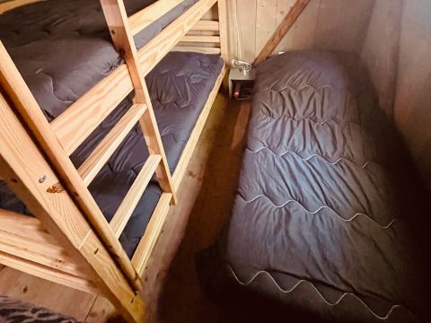 Lodge 5 personnes - Erable Confort 25m² - 2 chambres - Terrasse couverte 12m²
