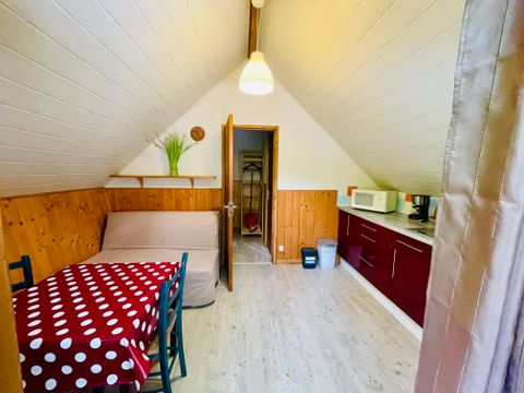 CHALET 2 personnes - Chalet Tournesol Standard 14m² (sans sanitaires) - 1 chambre + Terrasse non couverte 9m²