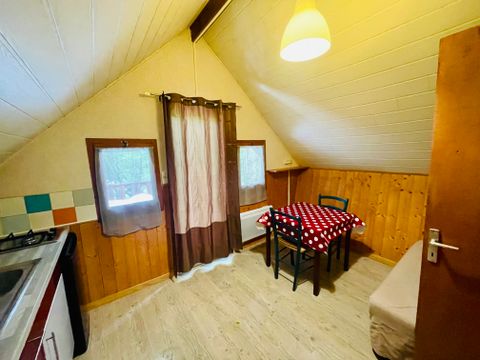 CHALET 2 personnes - Chalet Tournesol Standard 14m² (sans sanitaires) - 1 chambre + Terrasse non couverte 9m²