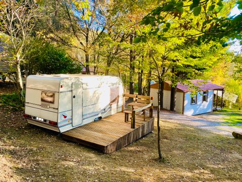 CARAVANE 2 personnes - Locaravane 10m² + Terrasse 9m²