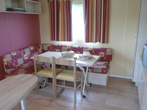 MOBILHOME 4 personnes - MH2 30 m² MOBILHOME 4 personnes - MH2 30 m²