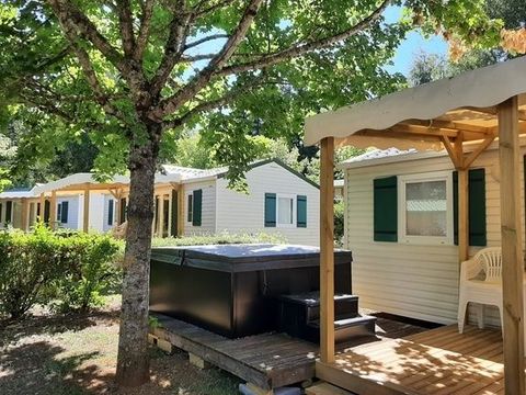 MOBILHOME 5 personnes - PAVILLON LUXE CONFORT- jacuzzi 31 m²