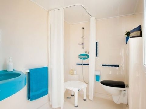 MOBILHOME 4 personnes - Family  Premium PMR 30m² - Climatisation TV