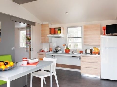 MOBILHOME 4 personnes - Family  Premium PMR 30m² - Climatisation TV