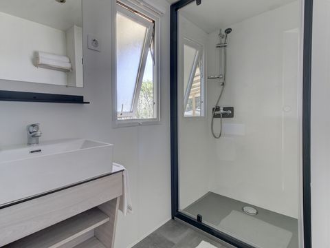 MOBILHOME 6 personnes - Comfort XL | 2 Ch. | 4/6 Pers. | Terrasse surélevée | Clim.