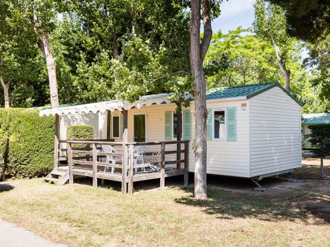 MOBILHOME 4 personnes - Classic | 2 Ch. | 4 Pers. | Terrasse surélevée | 1 SDB