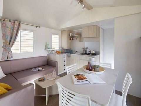 MOBILHOME 6 personnes - Comfort | 3 Ch. | 6 Pers. | Terrasse surélevée | 1 SDB | Clim.