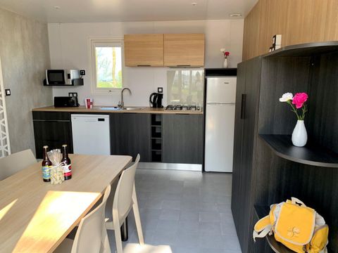 MOBILHOME 4 personnes - PREMIUM 34m² - (4pers)  2 CH + 2  SDB + LV + TV + Barbecue + Terrasse
