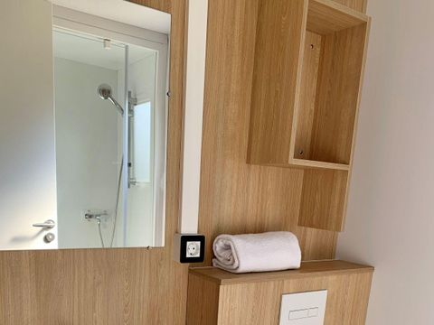 MOBILHOME 6 personnes - PREMIUM 40m² - (6pers) 3 CH  + 2 SDB + 2 WC+ TV +LV + BBQ + Terrasse