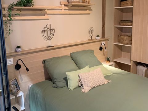 CHALET 5 personnes - Premium 30m² - (5pers) 2 CH+ 1SDB + WC + Terrasse 19m² + TV + LV + Vue Canal