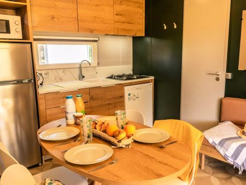 MOBILHOME 4 personnes - Mobil-home Premium Alizé 3 Pièces 4 Personnes + TV 2sdb