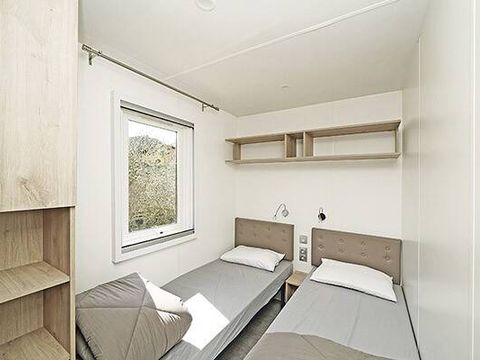 BUNGALOW 6 personnes - Mobil-home | Premium | 3 Ch. | 6 Pers. | Terrasse surélevée | 2 SDB | Clim.