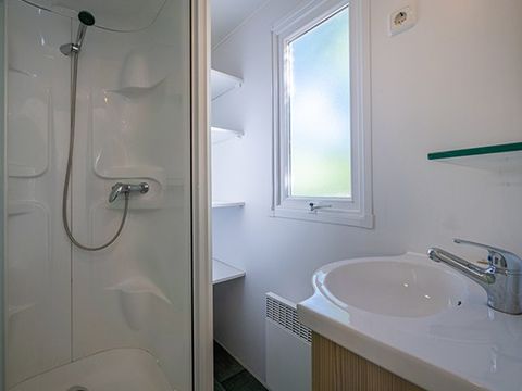 MOBILHOME 4 personnes - Comfort | 2 Ch. | 4 Pers. | Terrasse surélevée | Clim.