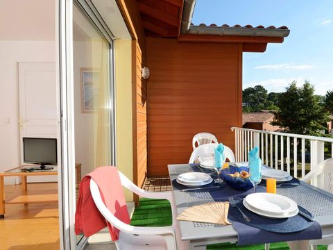 APPARTEMENT 4 personnes - (Coté parking)