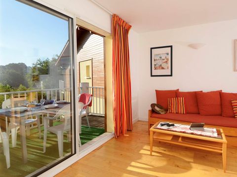 APPARTEMENT 4 personnes - (Coté parking)