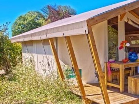 Tente en toile et en bois 5 personnes - Safari Confort