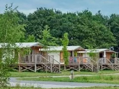 Tente en toile et en bois 6 personnes - Cabane Lodge