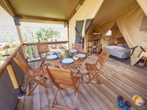 TENTE TOILE ET BOIS 5 personnes - Ecolodge BALI sans sanitaires et sans arrivée d'eau
