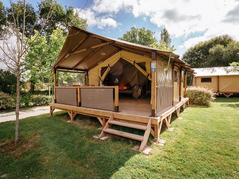 TENTE TOILE ET BOIS 5 personnes - Ecolodge BALI sans sanitaires et sans arrivée d'eau