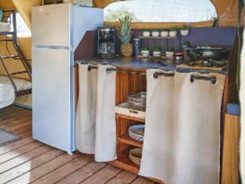 TENTE TOILE ET BOIS 5 personnes - Ecolodge Bali 3 Pièces sans sanitaires et sans arrivée d'eau