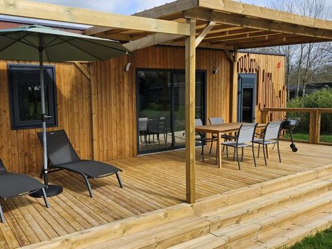 Mobilhome 4 personnes - ELEGANCE 40m² - 2 chambres - 2 salles de bain - Climatisation - Terrasse semi-couverte 27m² - Nouveauté 2024