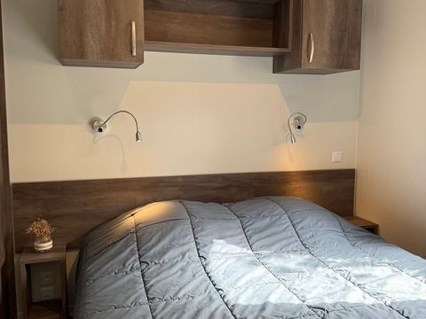 Mobilhome 4 personnes - SWEET - HOME 40m² - 2 chambres - 1 salle de bain - Climatisation - Terrasse semi-couverte 27m² Nouveauté 2024