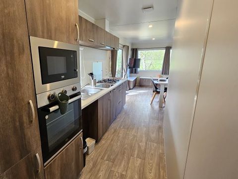 Mobilhome 4 personnes - SWEET - HOME 40m² - 2 chambres - 1 salle de bain - Climatisation - Terrasse semi-couverte 27m² Nouveauté 2024