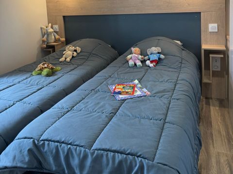 MOBILHOME 6 personnes - ELEGANCE 40m²  (3 chambres - 2 SDB - Climatisation) terrasse 27m² - Nouveauté 2024