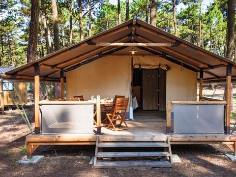 Tente en toile et en bois 6 personnes - LODGE CONFORT Kenya | 6 pers. 2 ch.