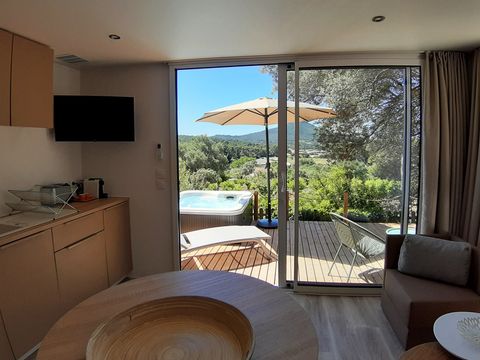 MOBILHOME 2 personnes - Cottage JASMIN + jacuzzi 21m² (1 chambre)