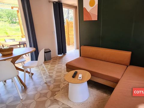 MOBILHOME 5 personnes - NEW 2023 ! Cottage MAGNOLIA + jacuzzi 32m² (2 chambres)